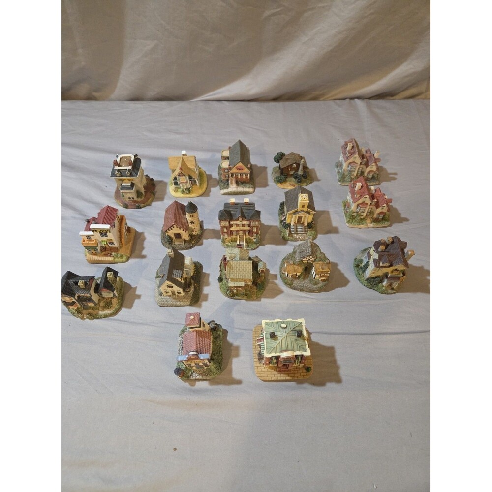 International Resourcing Services Inc. Lot of 17 houses Liberty Falls Americana